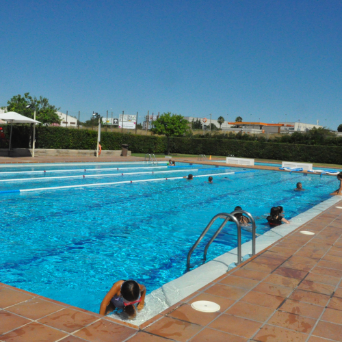 Imatge de la piscina de Torredembarra