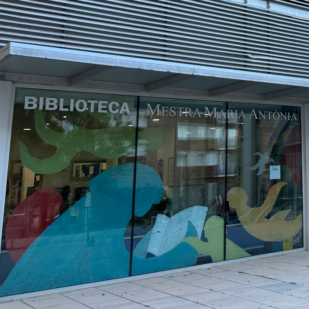 Façana de la Biblioteca