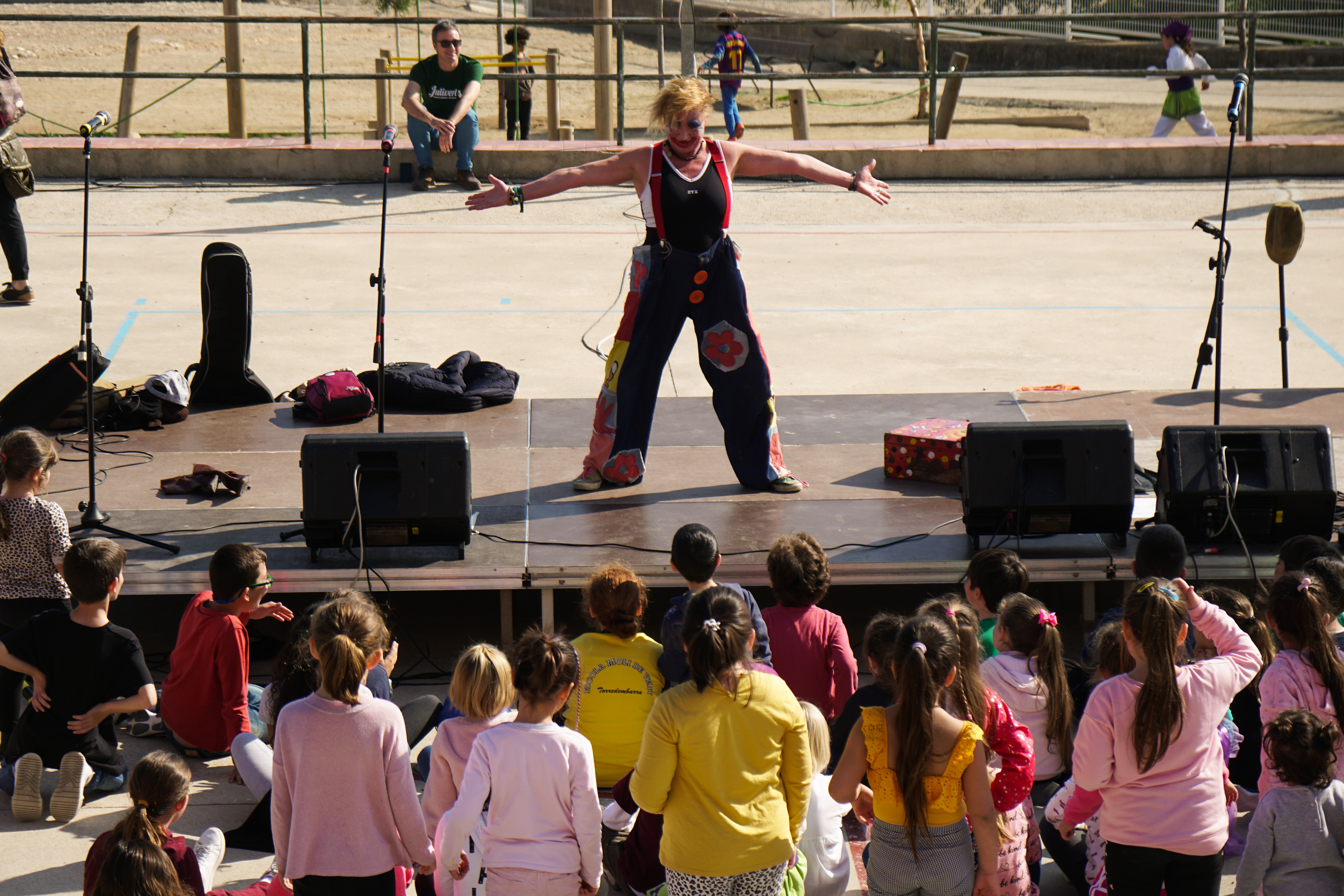 Espectacle de la Mama Lin Show a la  primera Xocolatada Solidària al Molí de Vent, 2020