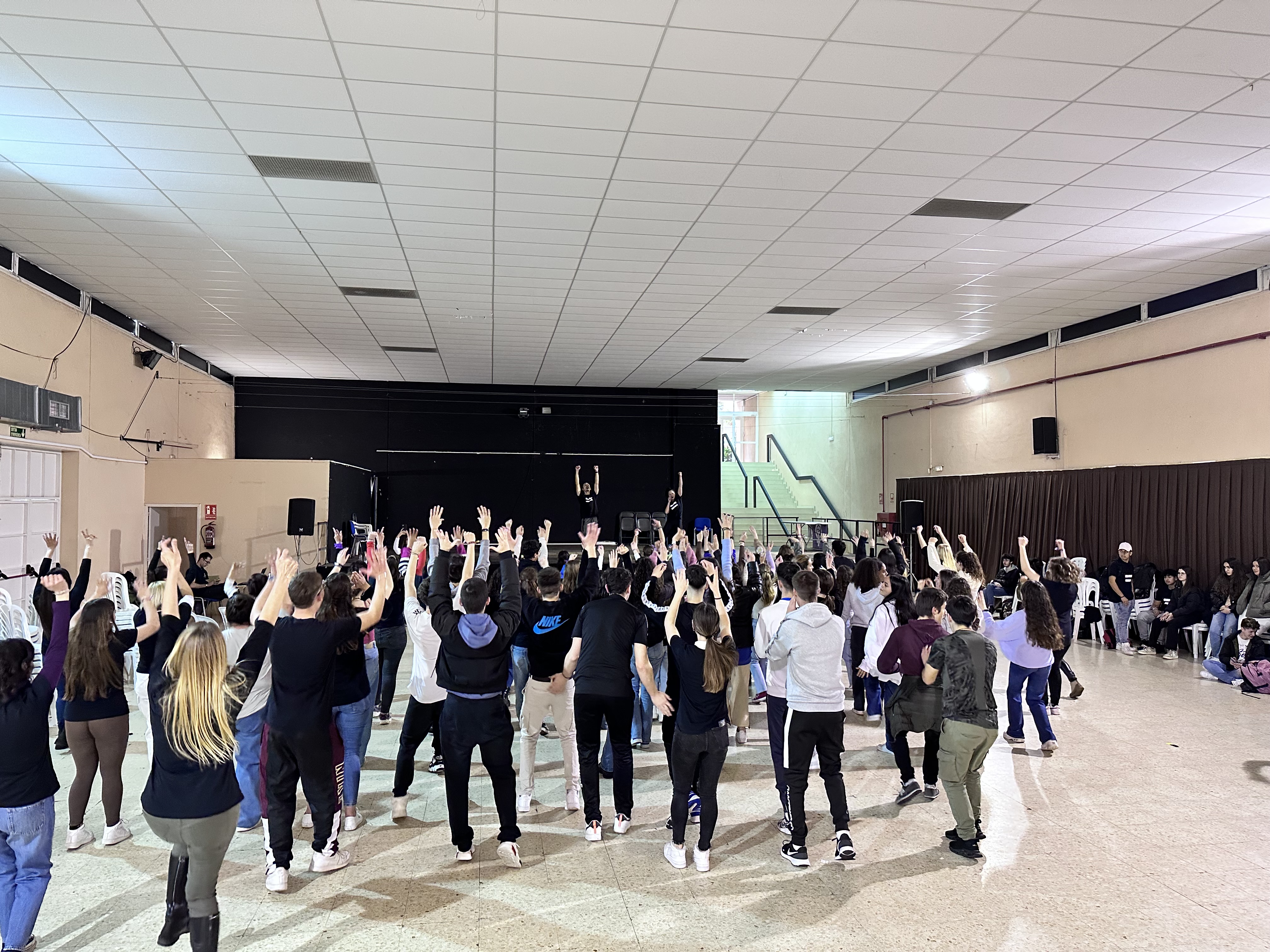 Foto dels assistent de la ballada 'Torredembarra per la igualtat' de l'any 2023