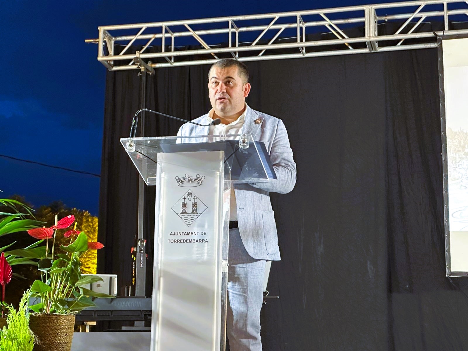 L'alcalde de Villars, en el moment de pronunciar el pregó