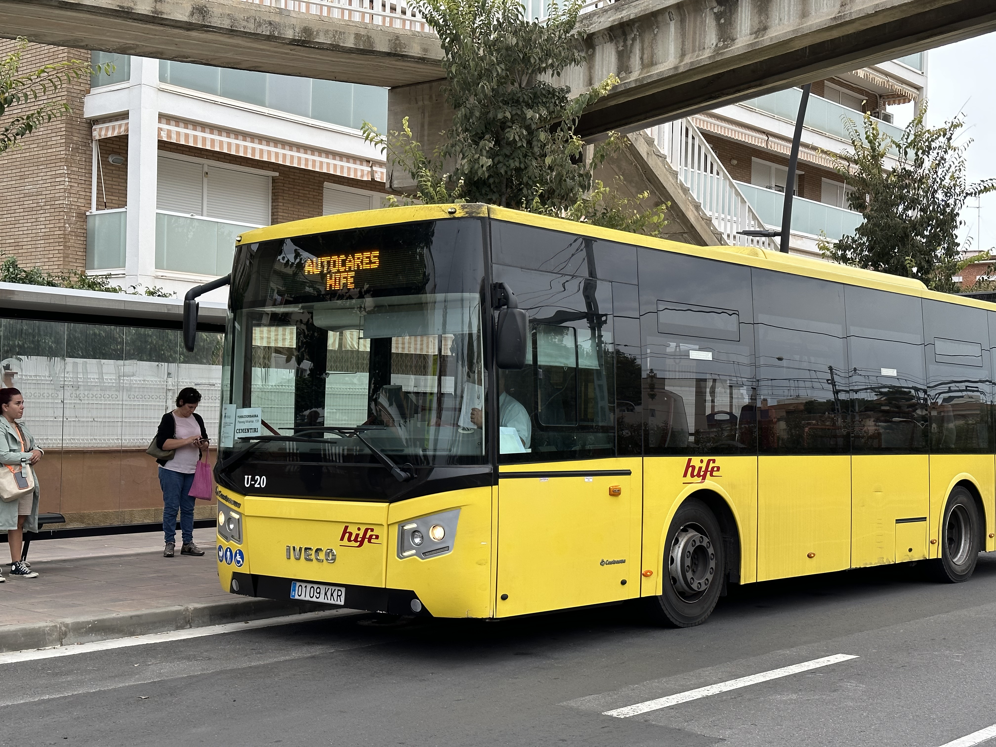 Bus llançadora per la festivitat de Tots Sants
