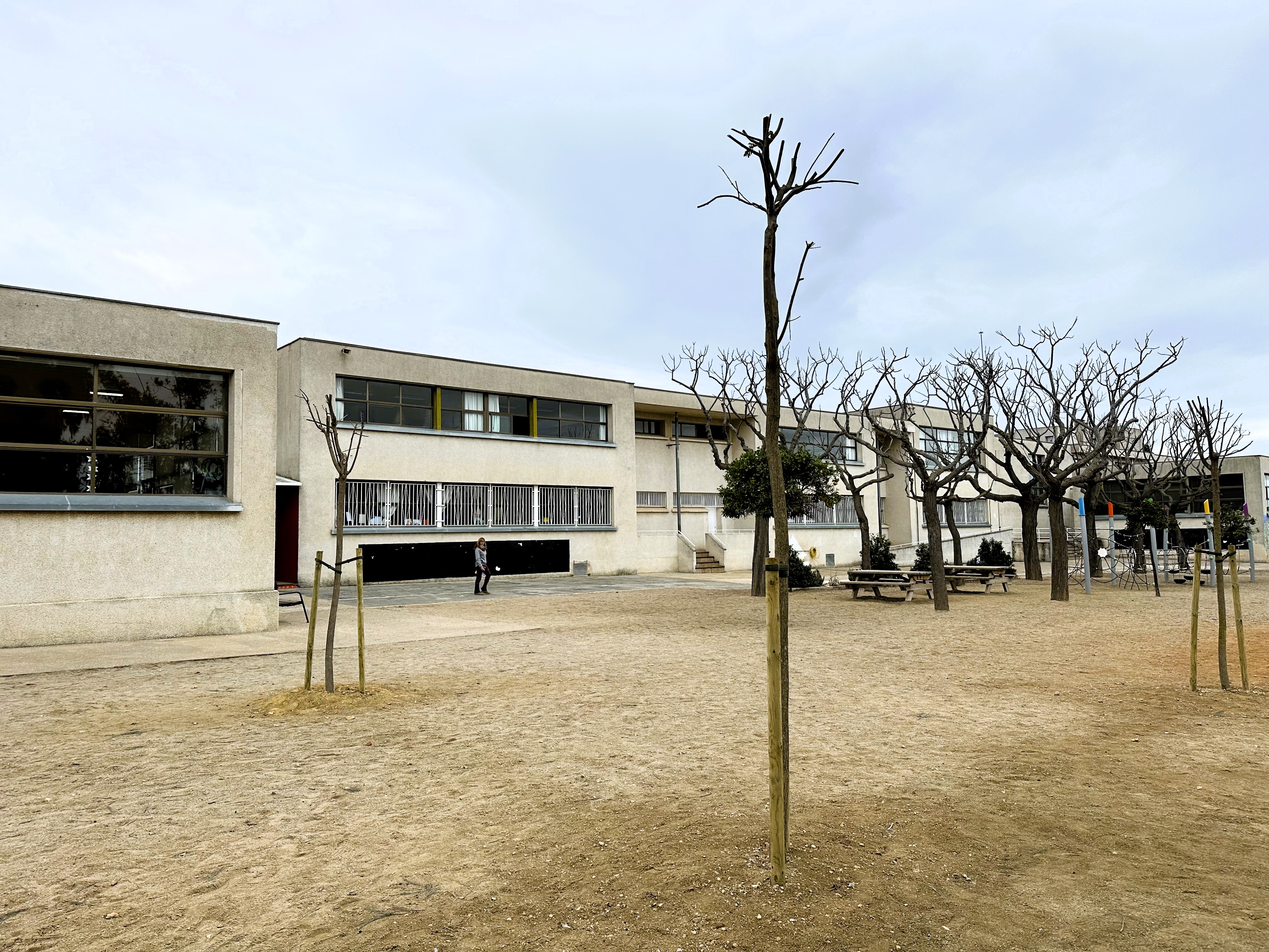 Refugis climàtics als centres educatius 