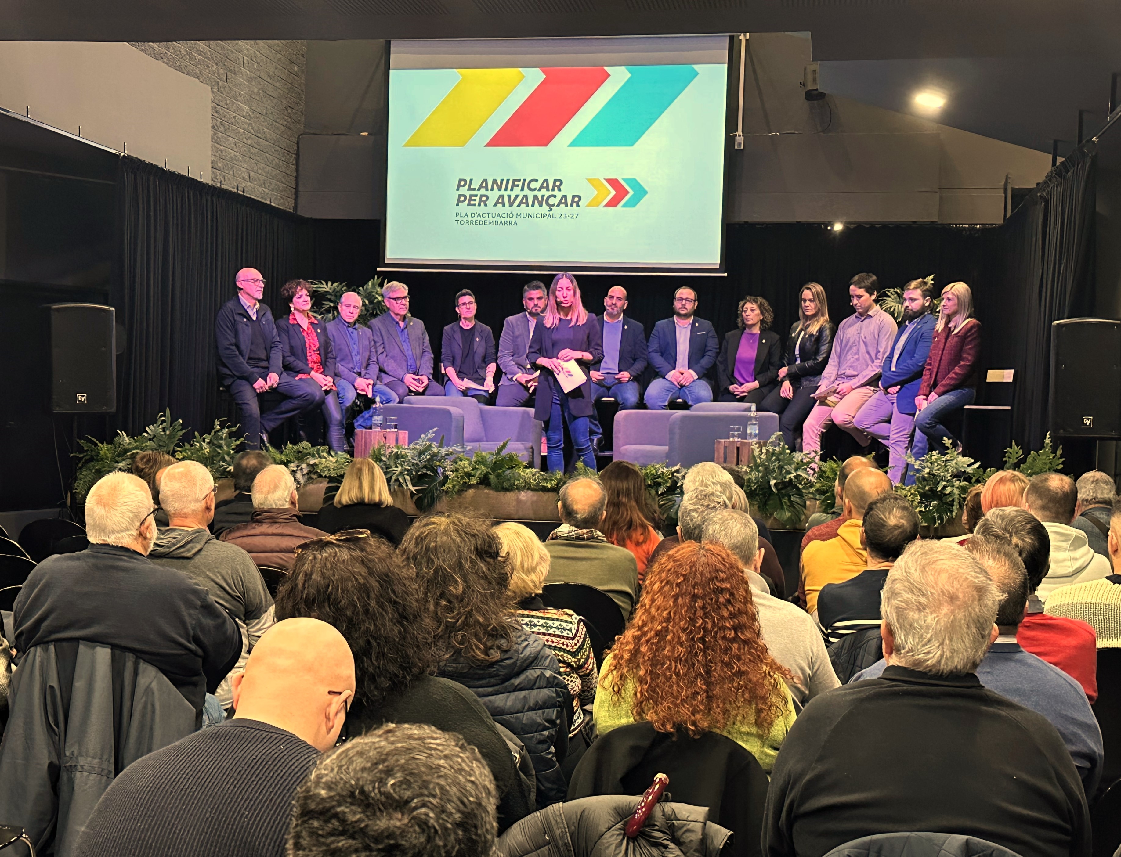 La presentació del Pla d'Actuació Municipal es va dur a terme a l'Espai Cultural Sala del Mar