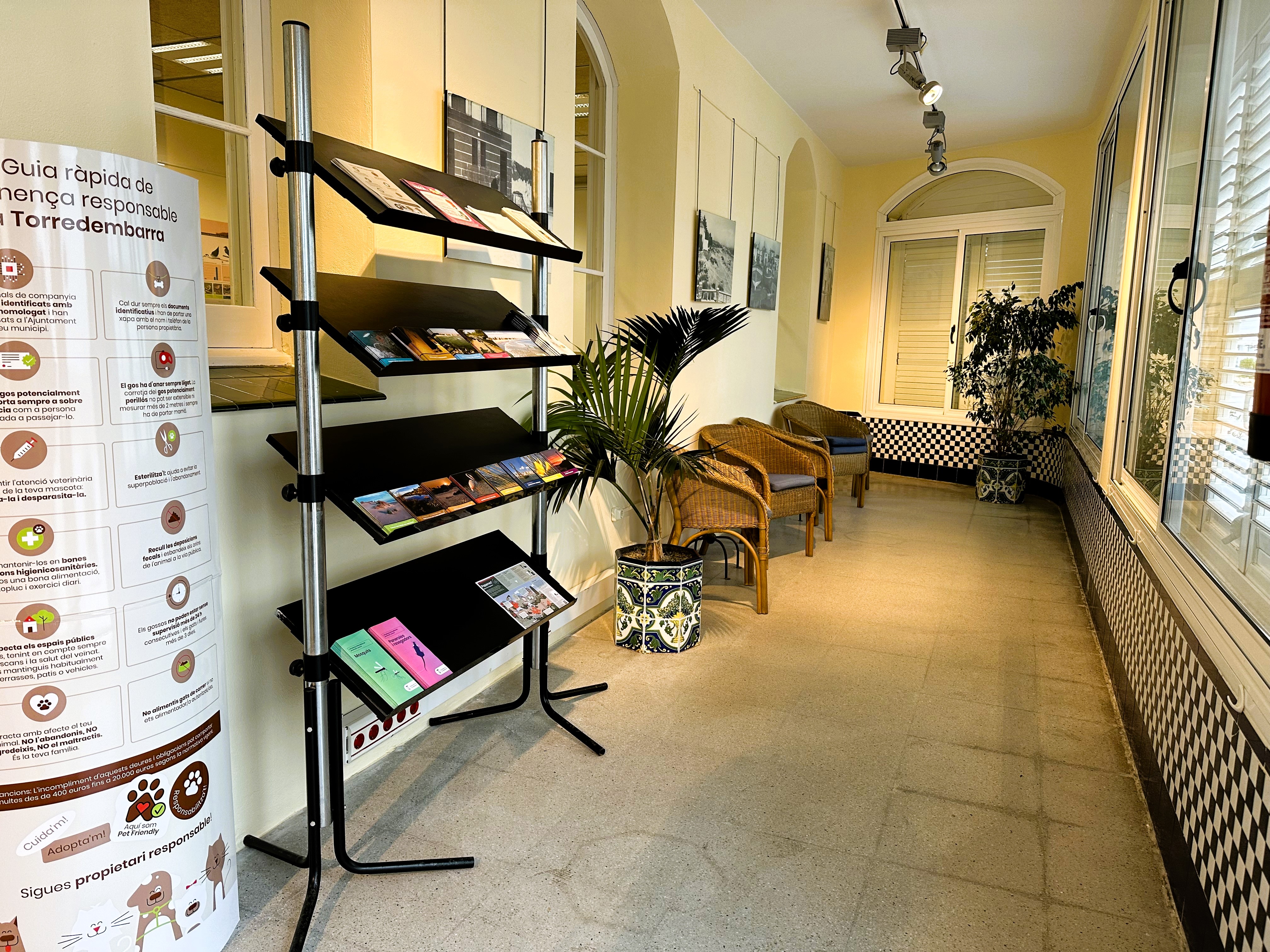 Detall de la galeria de Cal Bofill