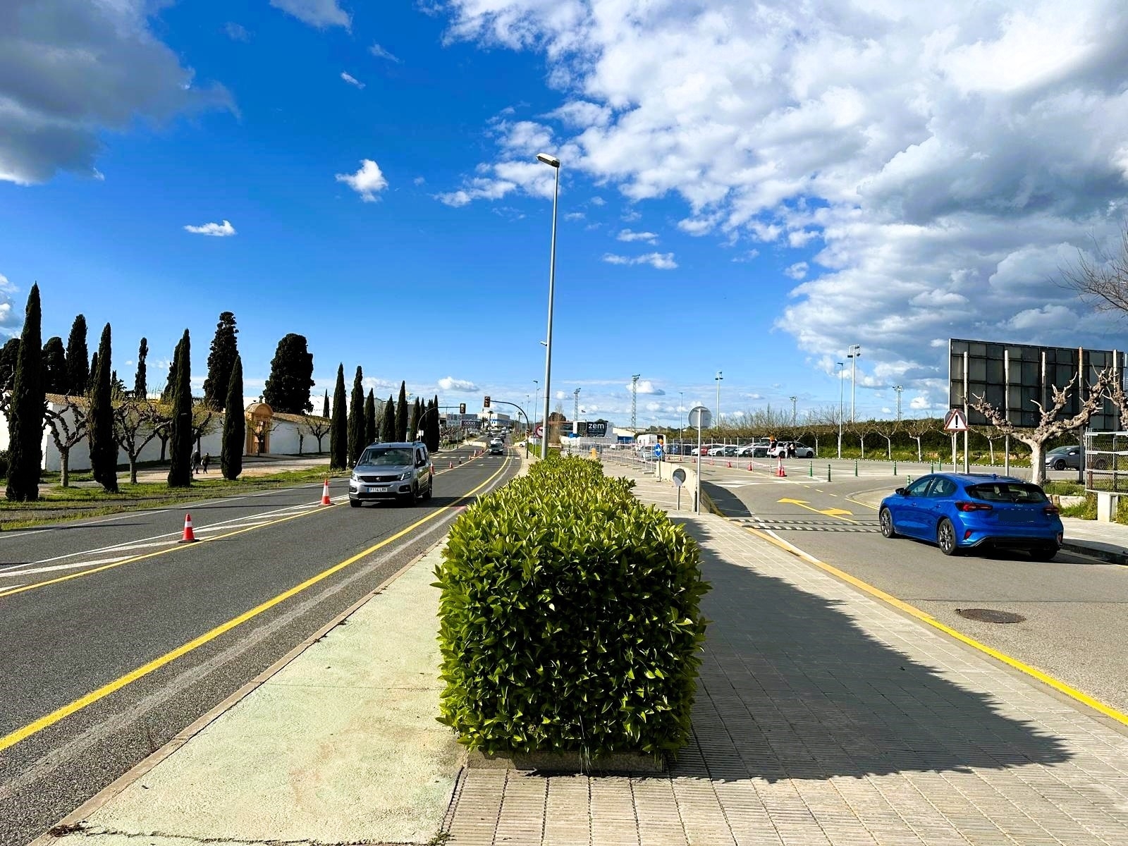 Imatge de l'antiga carretera de la Riera, afectada per les obres