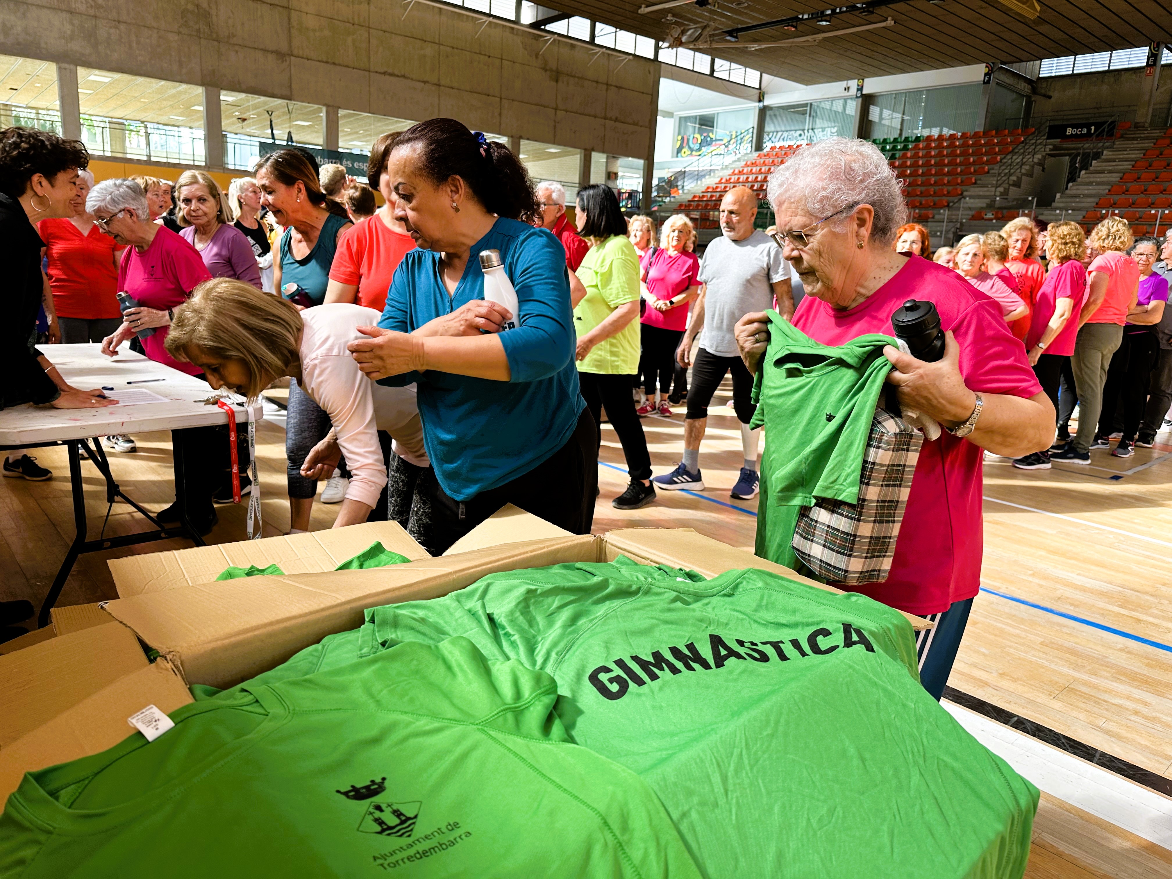 Lliurament de les samarretes tècniques