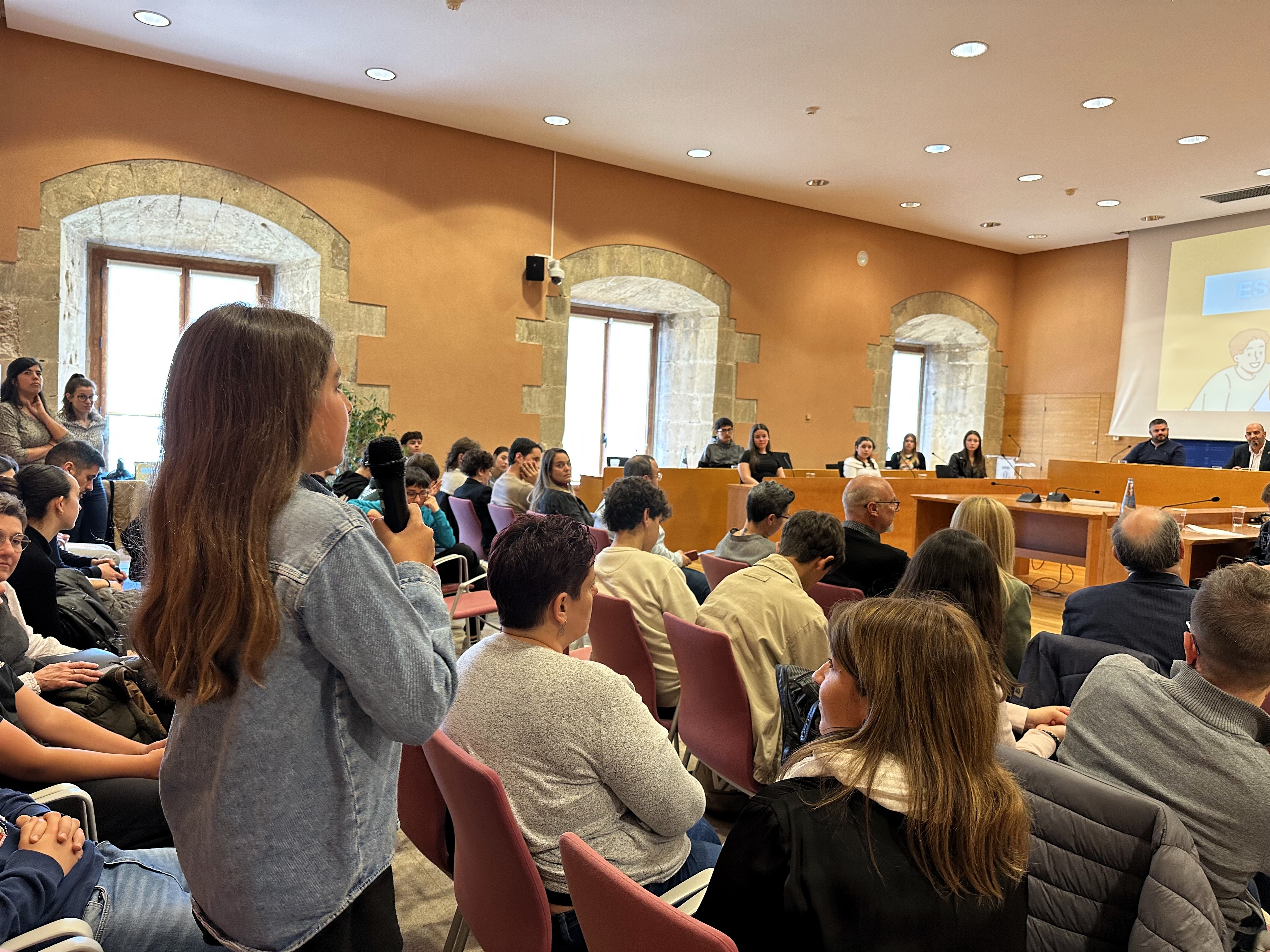 Ple juvenil "Entre tots i totes fem la Torre", del 3 d'abril de 2025