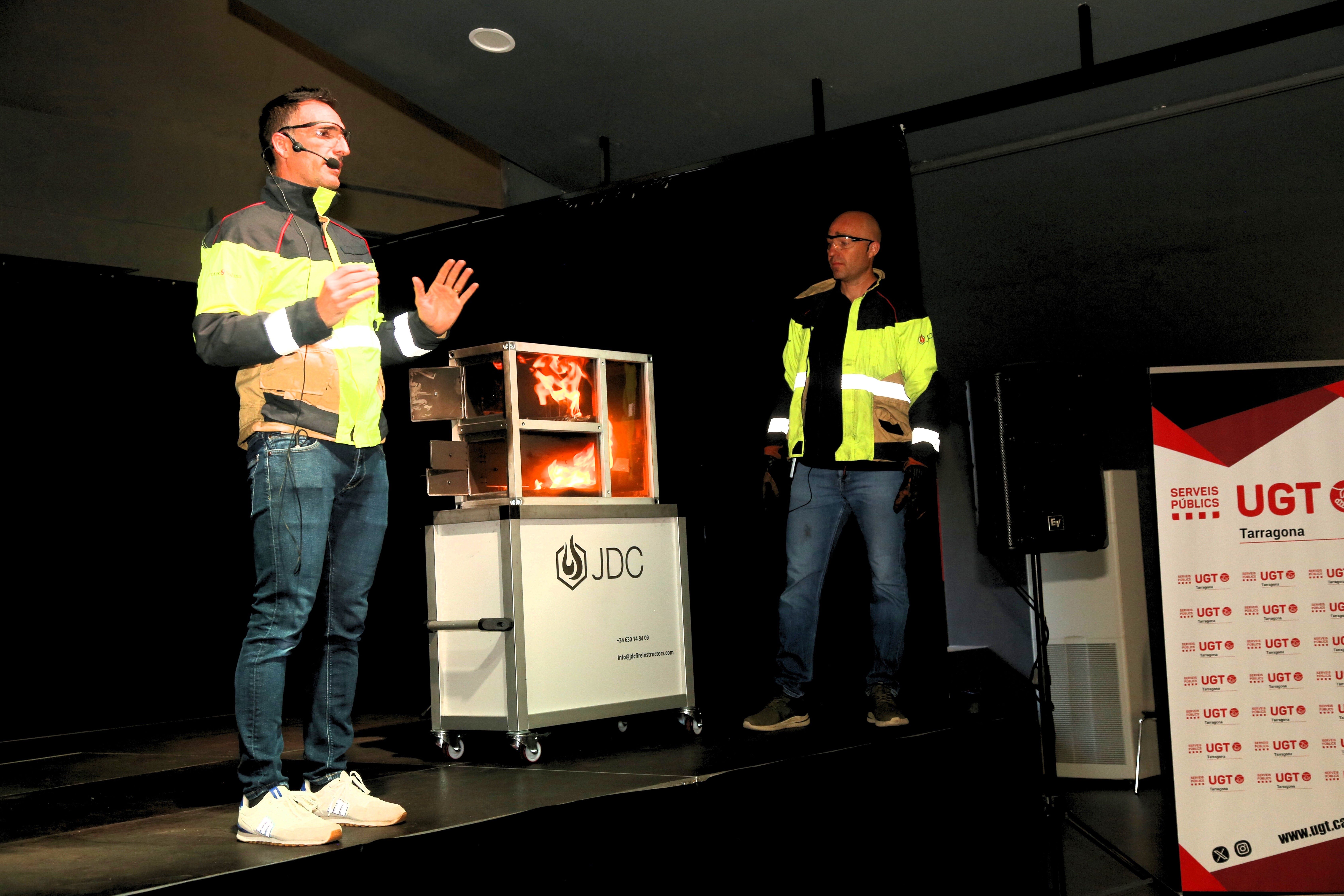 Durant la formació s'han utilitzat simuladors de foc real