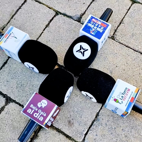 Micròfons de les ràdios del Baix Gaià