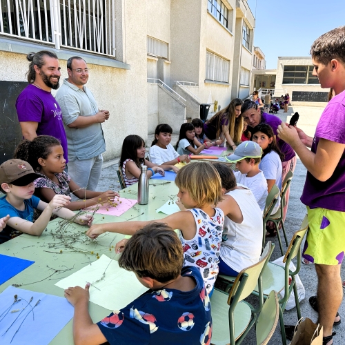 Visita del regidor de Joventut al Casal d'Estiu municipal