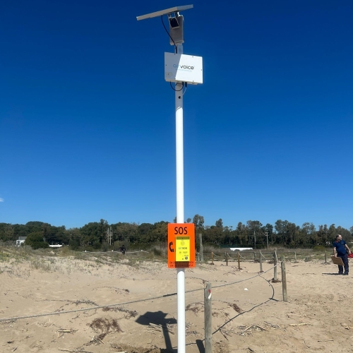 S'instal·len polsadors SOS a les platges de Torredembarra