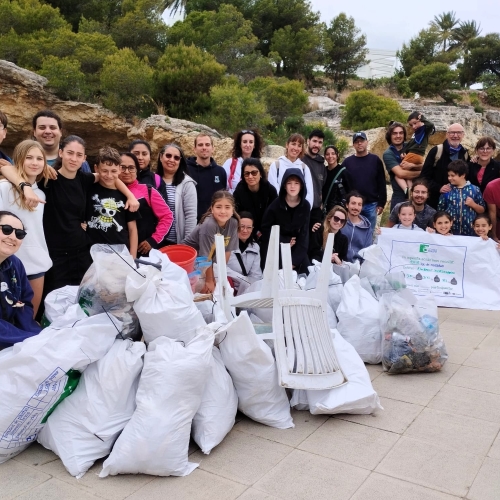 Jornada de neteja al Roquer 