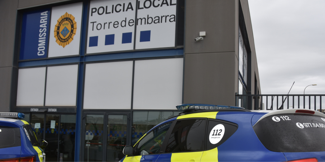 Façana de la comissaria de la Policia Local