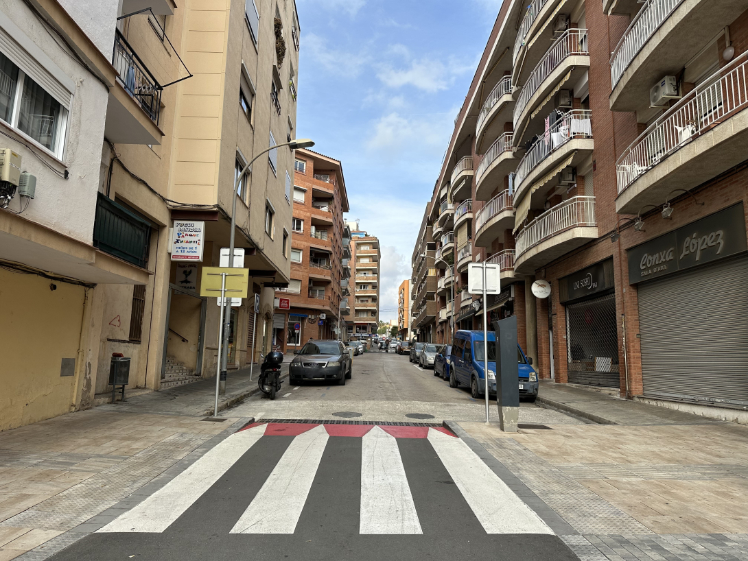 Tram del carrer de Lleida, entre pl. Catalunya i c/ Pere Badia