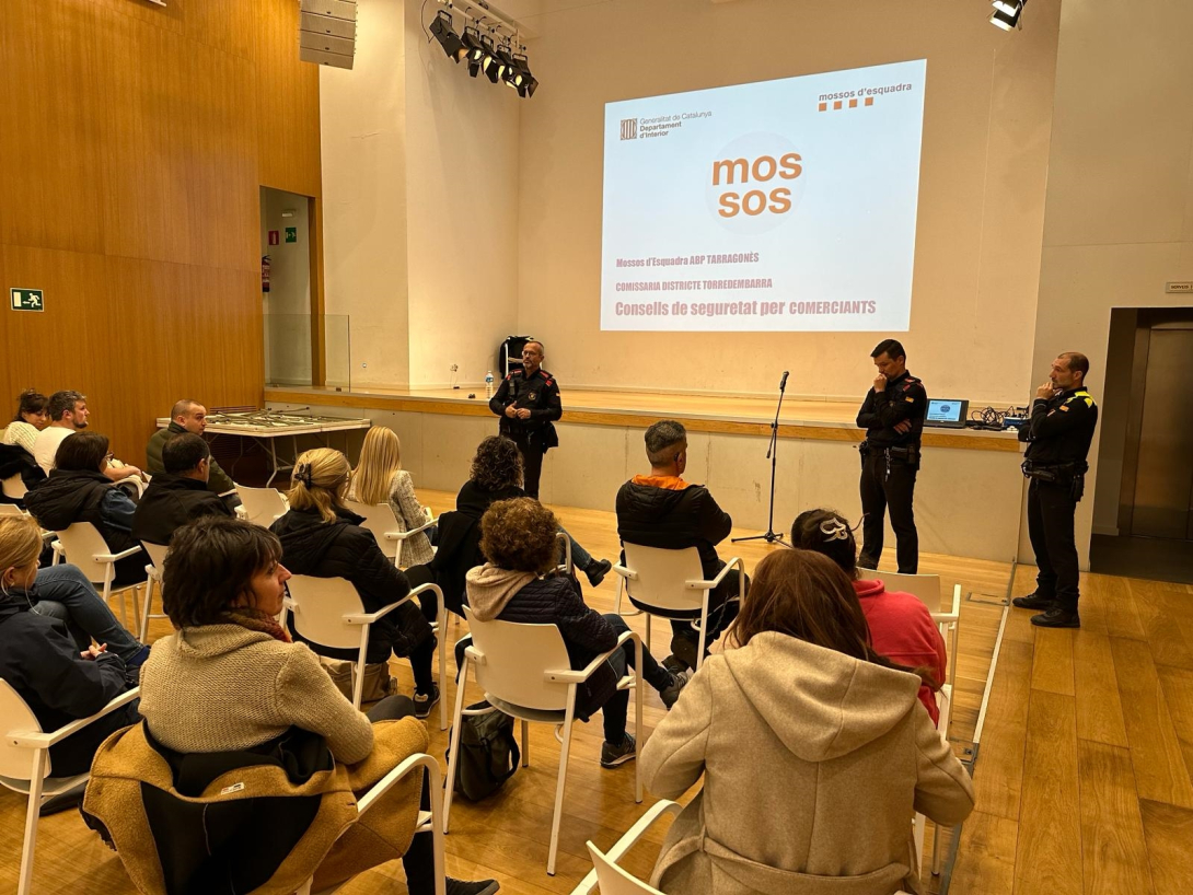 Reunió consells de seguretat als comerciants