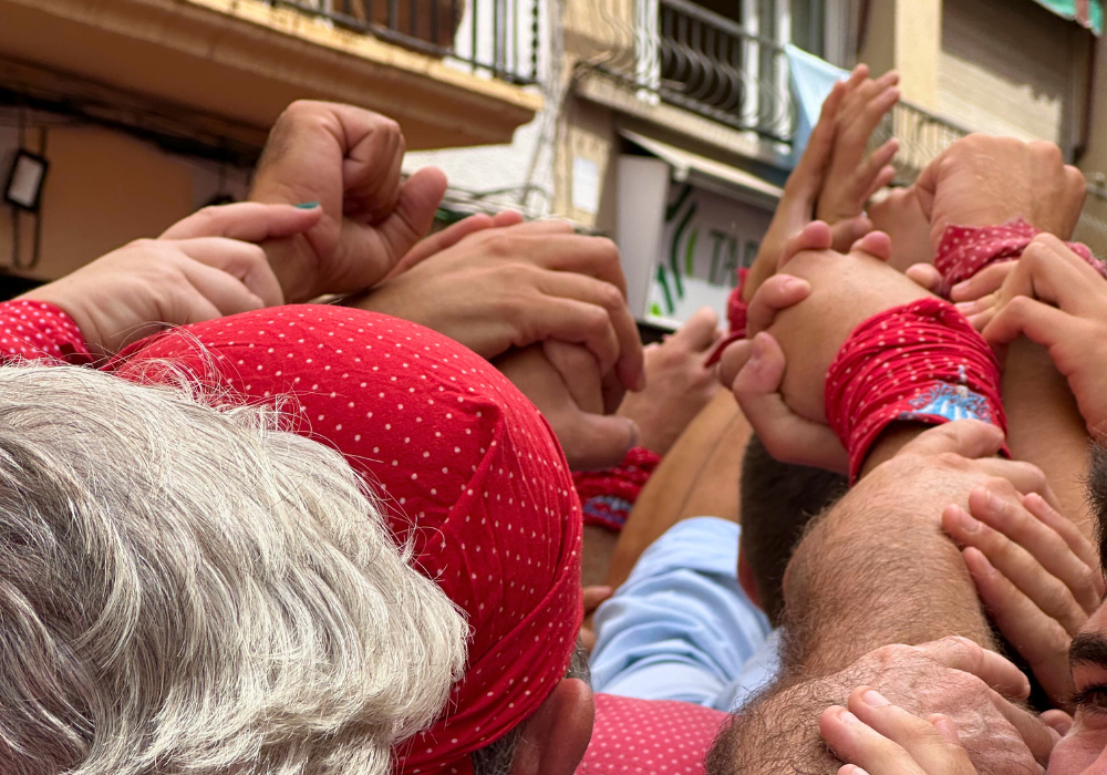 Foto d'una pinya dels Nois de la Torre de la Diada de Santa Rosalia de l'any 2023