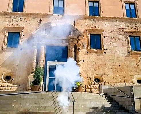 Imatge d'arxiu de l'esclat dels dotze morterets