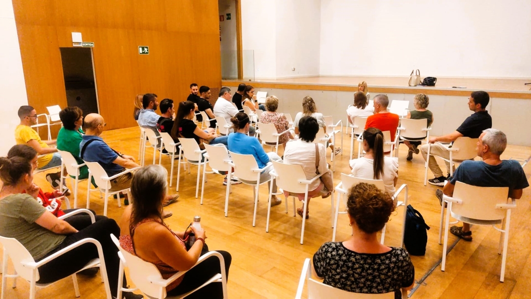 Imatge d'arxiu reunió comercial octubre 2023