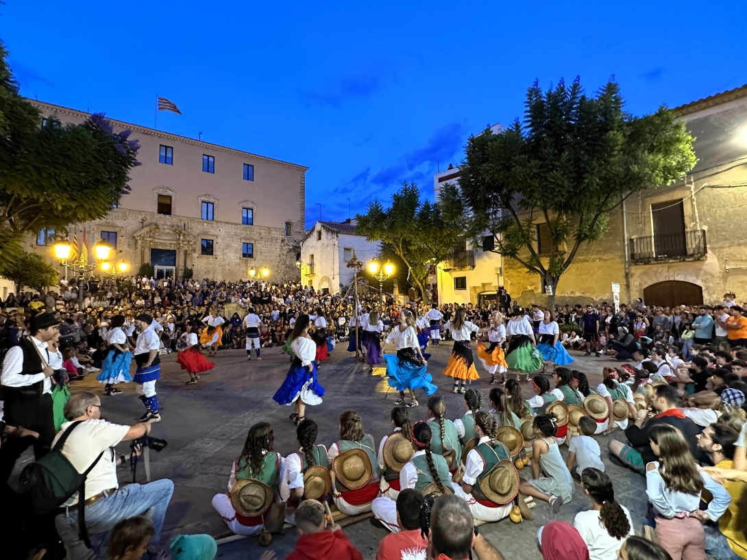 Passada del Seguici Popular amb l'acompanyament de la Fanfara (any 2024)