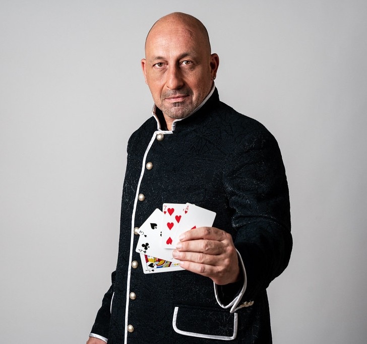 Espectacle de màgia de prop amb Jordi Caps
