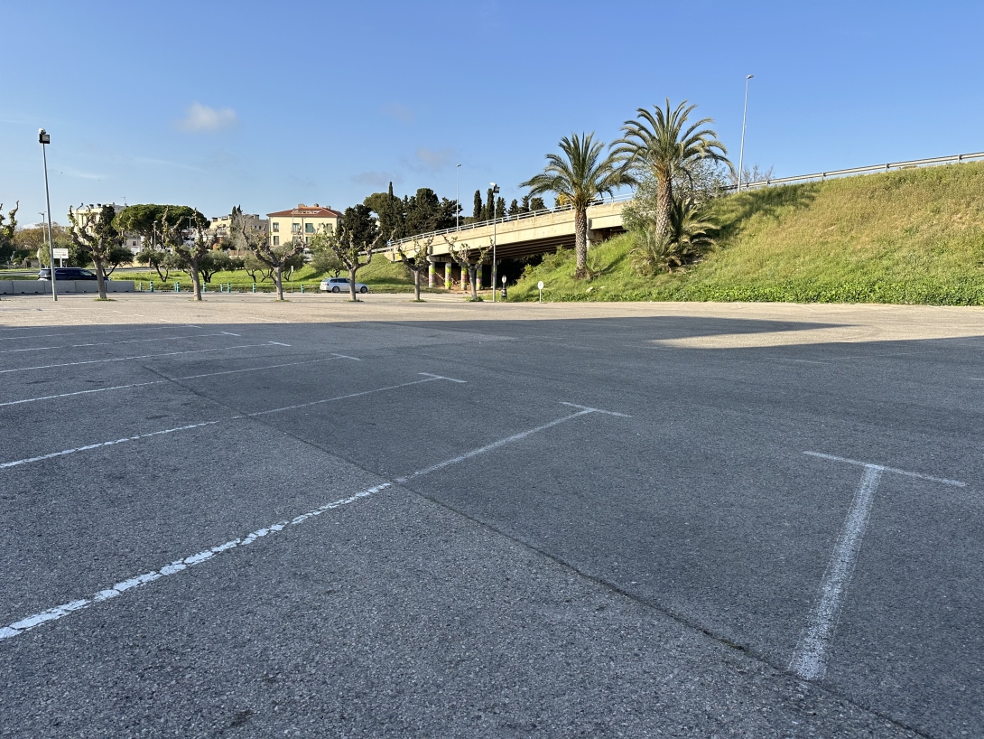 Aparcament Les Dunes