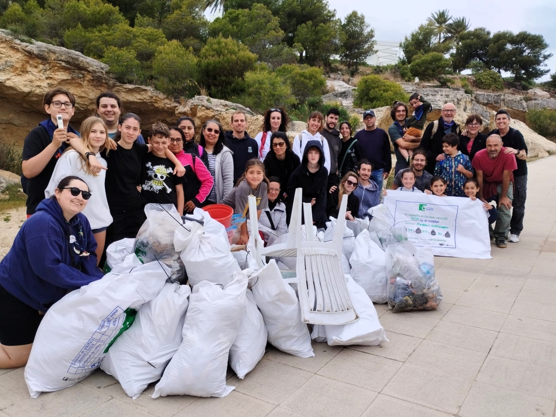 Jornada de neteja al Roquer 