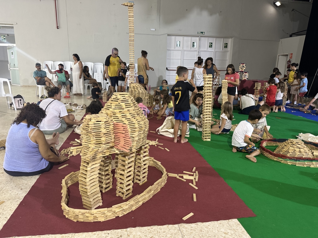 Espai en família: Espai de construcció KAPLA