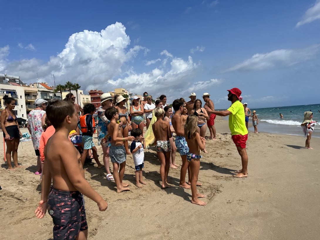 Imatge d'arxiu d'un taller a la platja